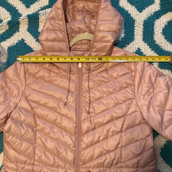 Gallery hooded packable puffer jacket - Picture 9 of 9